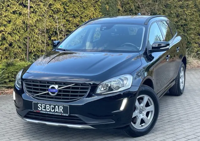 VOLVO XC 60 D3 Momentum