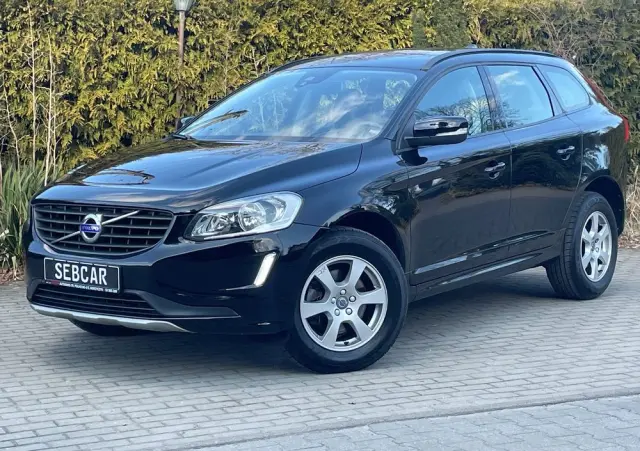 VOLVO XC 60 D3 Momentum
