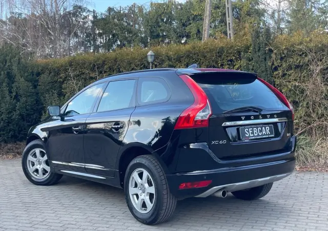 VOLVO XC 60 D3 Momentum