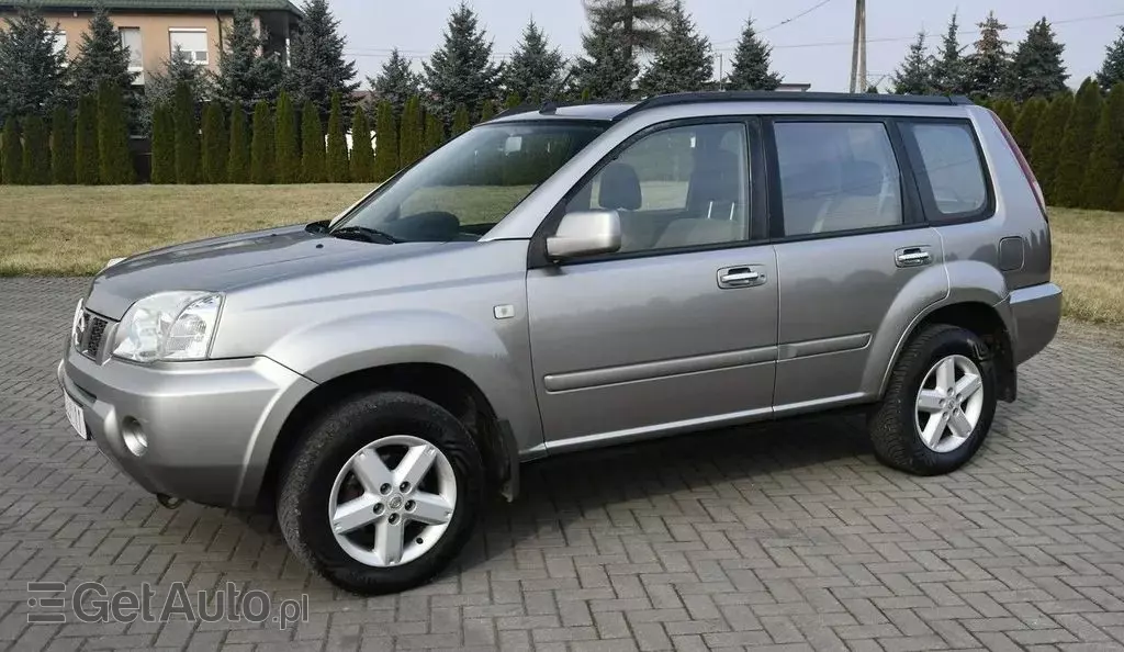 NISSAN X-Trail 