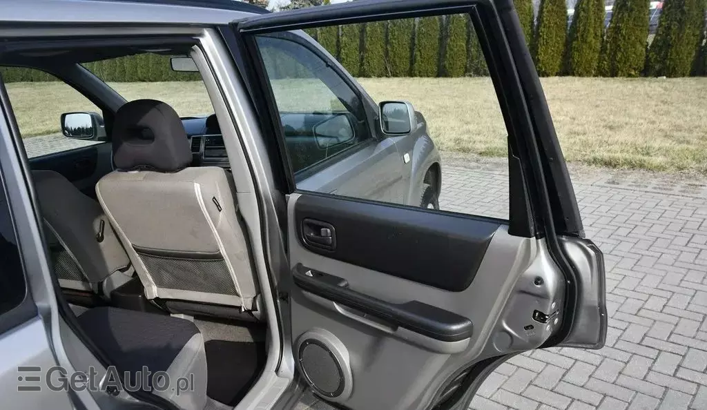 NISSAN X-Trail 
