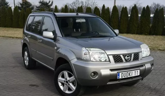 NISSAN X-Trail 