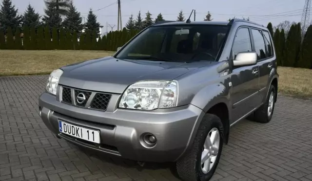 NISSAN X-Trail 