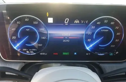 MERCEDES-BENZ EQS 