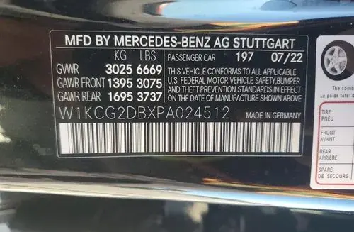 MERCEDES-BENZ EQS 