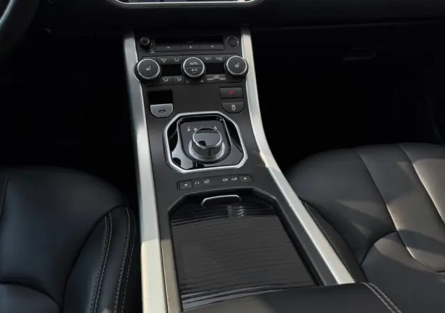 LAND ROVER Range Rover Evoque 2.0Si4 Pure