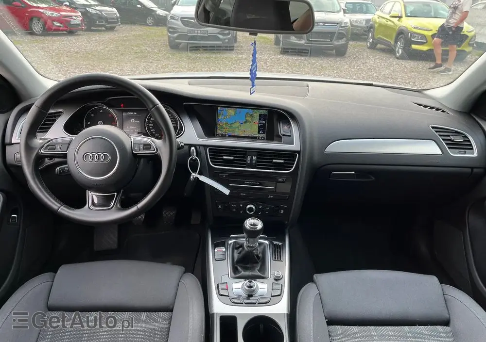 AUDI A4 
