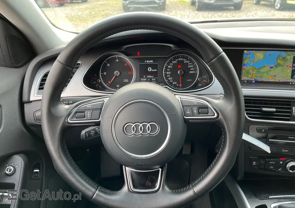 AUDI A4 