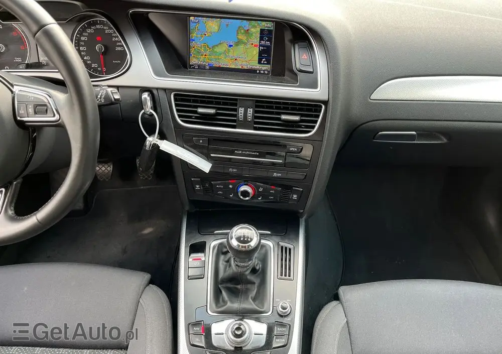 AUDI A4 