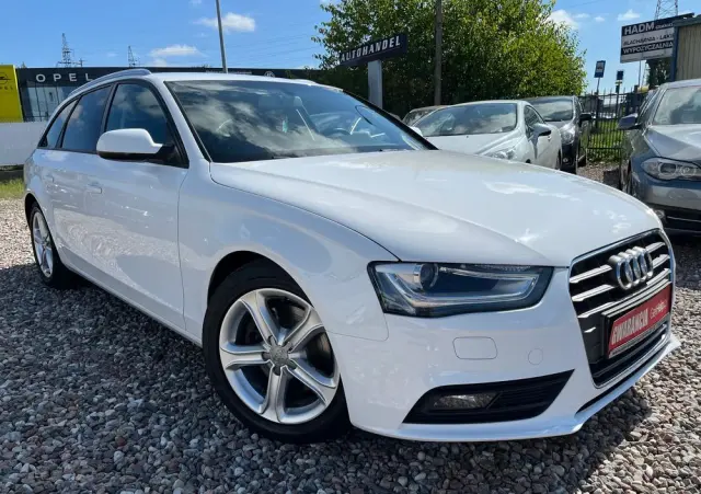 AUDI A4 