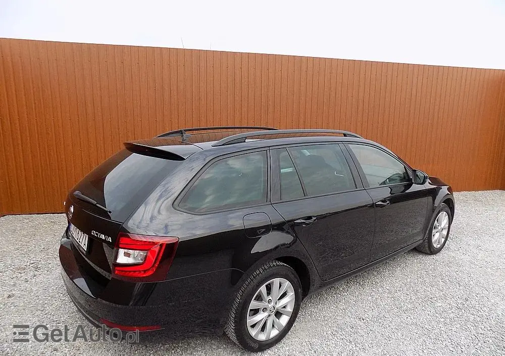 SKODA Octavia 1.5 TSI ACT DSG Soleil