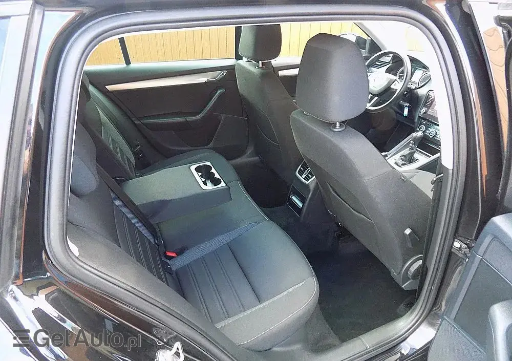 SKODA Octavia 1.5 TSI ACT DSG Soleil