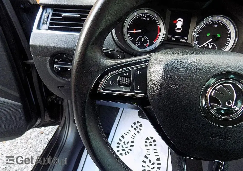 SKODA Octavia 1.5 TSI ACT DSG Soleil