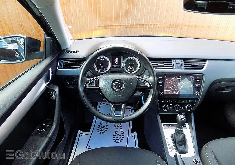 SKODA Octavia 1.5 TSI ACT DSG Soleil