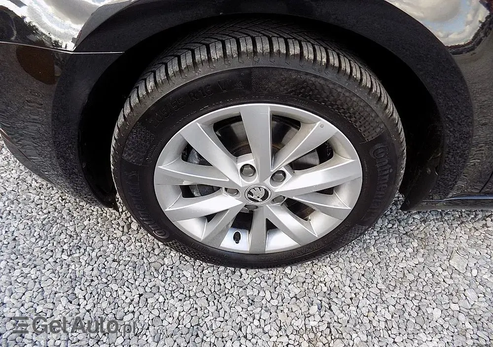 SKODA Octavia 1.5 TSI ACT DSG Soleil