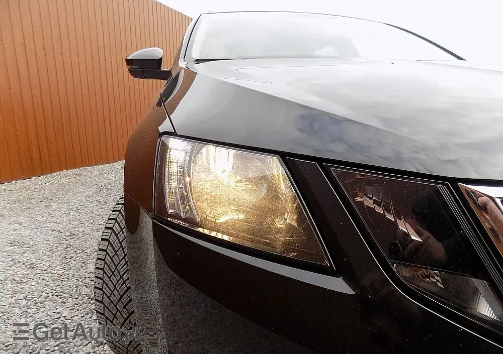 SKODA Octavia 1.5 TSI ACT DSG Soleil