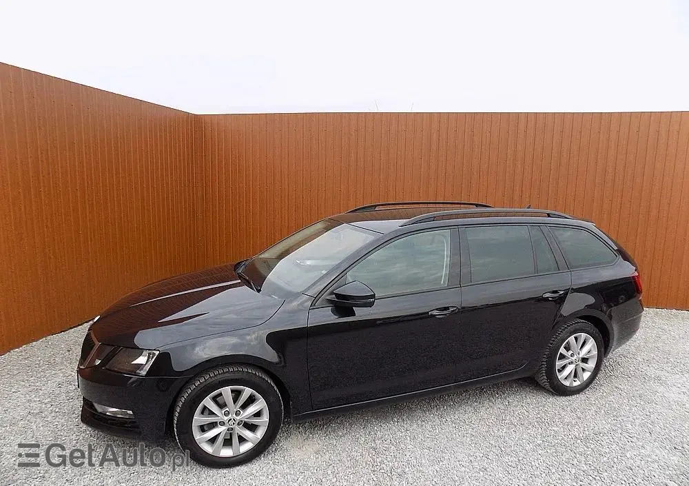 SKODA Octavia 1.5 TSI ACT DSG Soleil