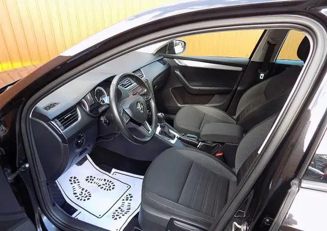 SKODA Octavia 1.5 TSI ACT DSG Soleil