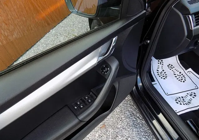 SKODA Octavia 1.5 TSI ACT DSG Soleil