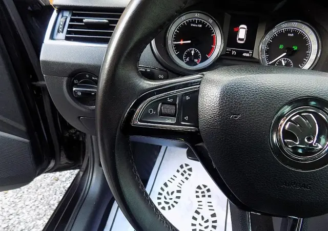 SKODA Octavia 1.5 TSI ACT DSG Soleil