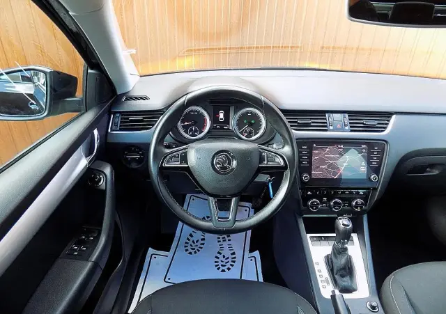 SKODA Octavia 1.5 TSI ACT DSG Soleil