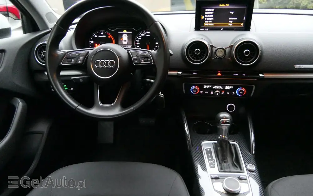 AUDI A3 Limousine 1.6 TDI S tronic design