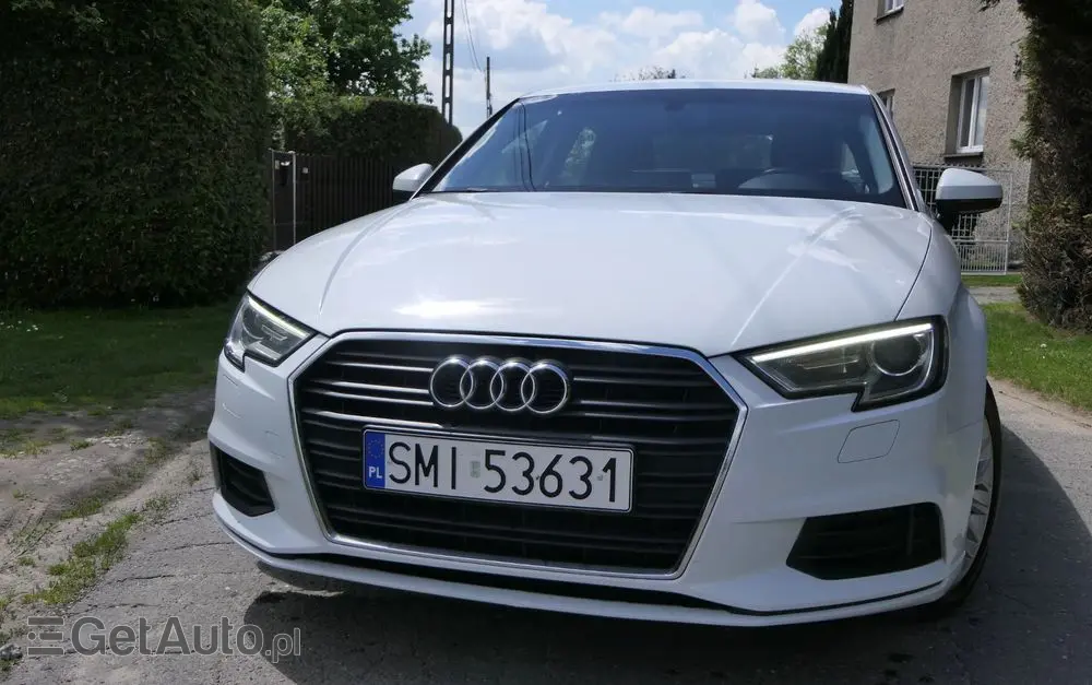 AUDI A3 Limousine 1.6 TDI S tronic design