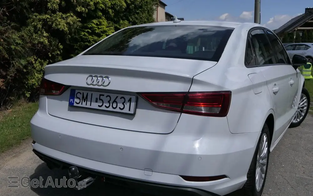 AUDI A3 Limousine 1.6 TDI S tronic design
