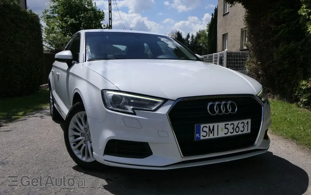 AUDI A3 Limousine 1.6 TDI S tronic design
