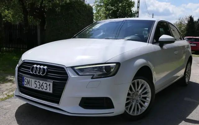 AUDI A3 Limousine 1.6 TDI S tronic design