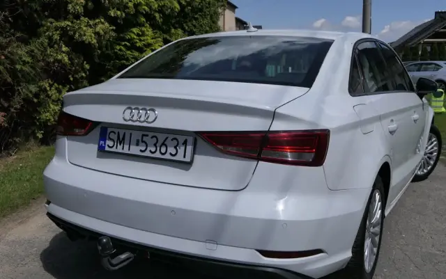 AUDI A3 Limousine 1.6 TDI S tronic design