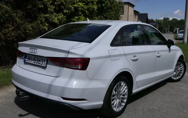 AUDI A3 Limousine 1.6 TDI S tronic design