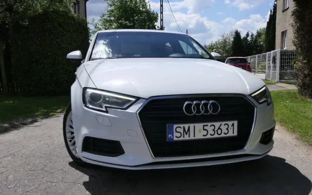 AUDI A3 Limousine 1.6 TDI S tronic design