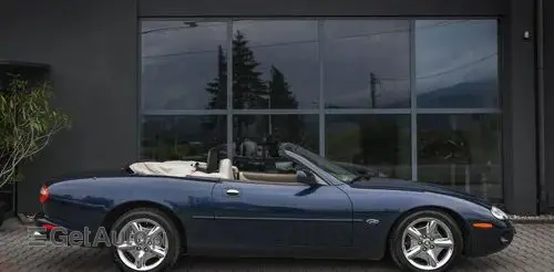 JAGUAR XK 