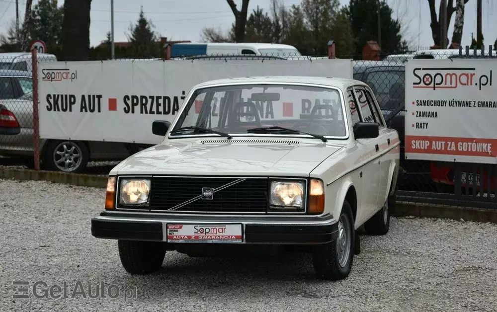 VOLVO Seria 200 