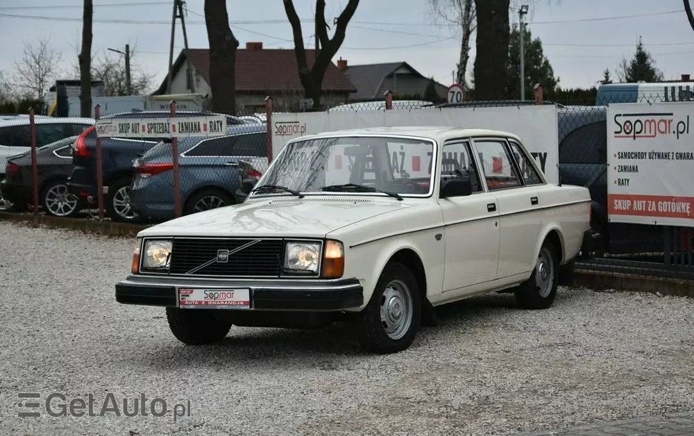 VOLVO Seria 200 