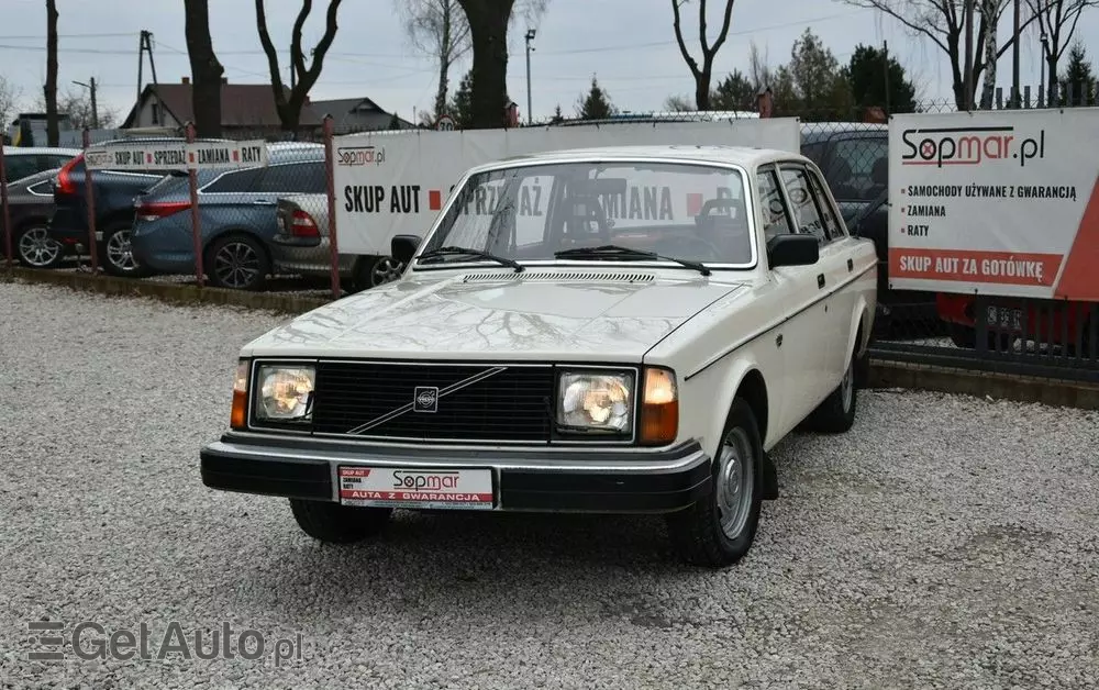 VOLVO Seria 200 
