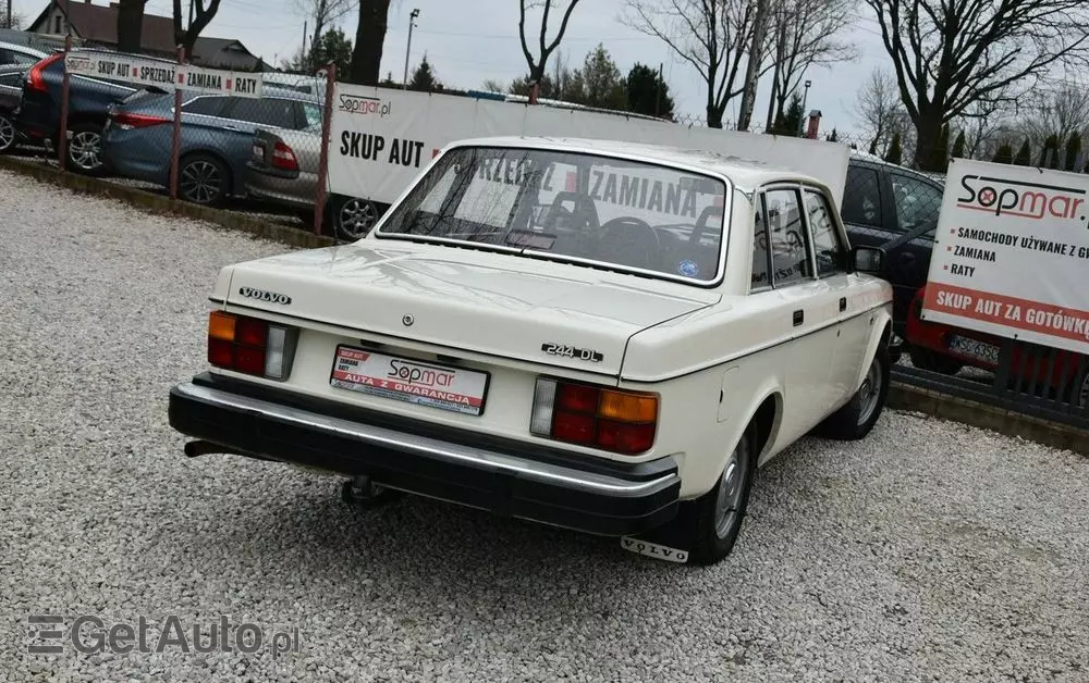 VOLVO Seria 200 