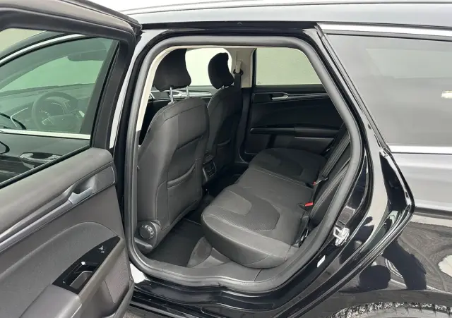 FORD Mondeo 2.0 TDCi STart-Stopp PowerShift-Aut Titanium