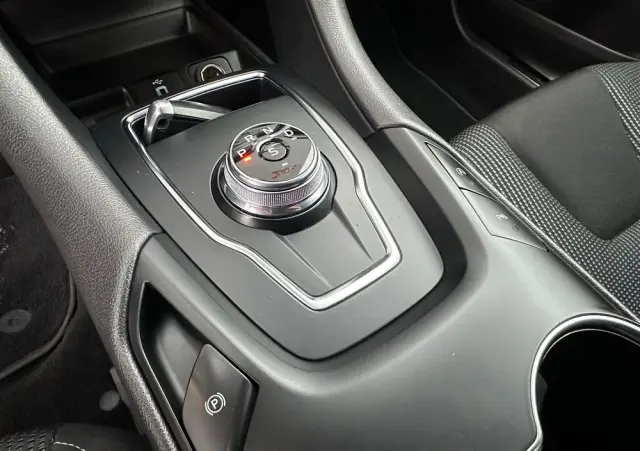 FORD Mondeo 2.0 TDCi STart-Stopp PowerShift-Aut Titanium