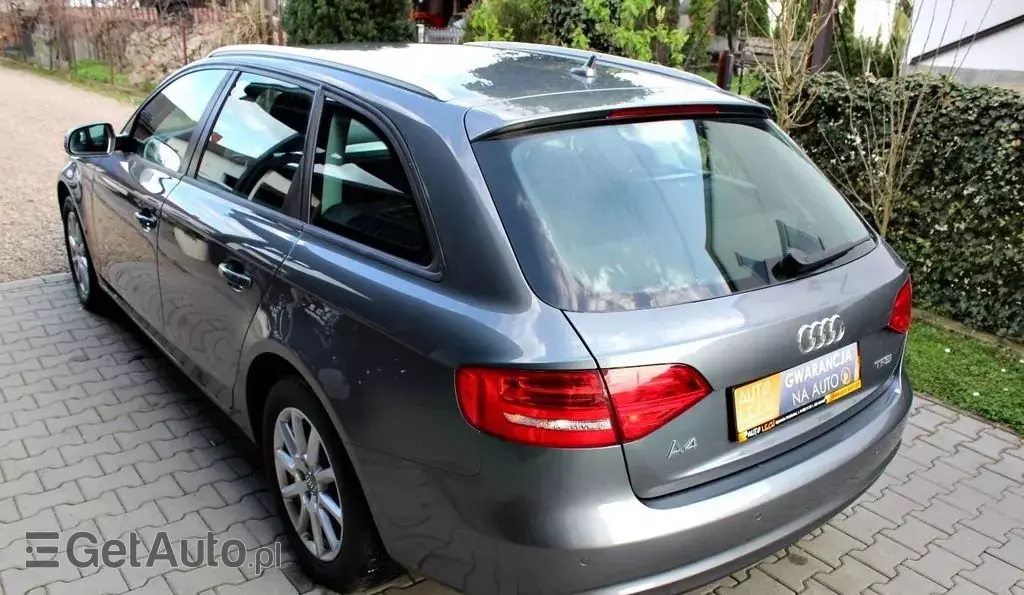 AUDI A4 