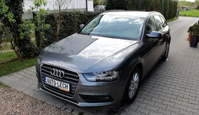 AUDI A4 