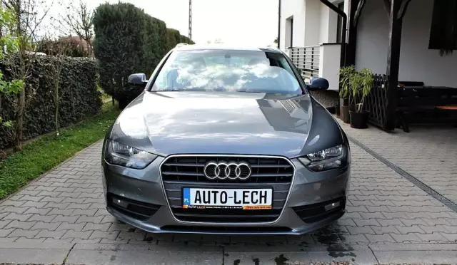 AUDI A4 