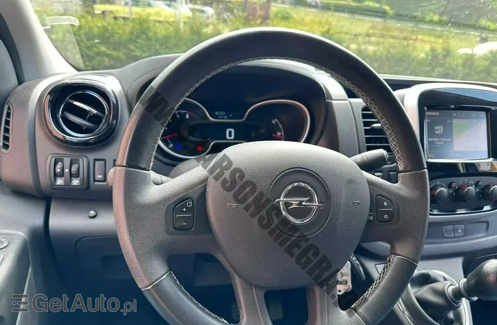 OPEL Vivaro 
