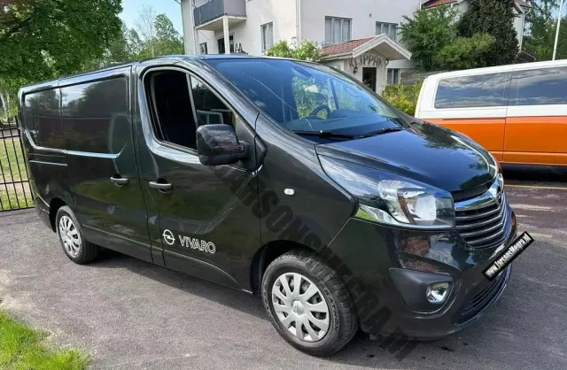 OPEL Vivaro 
