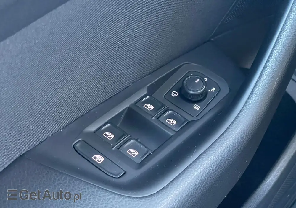 VOLKSWAGEN Passat 2.0 TSI Business DSG
