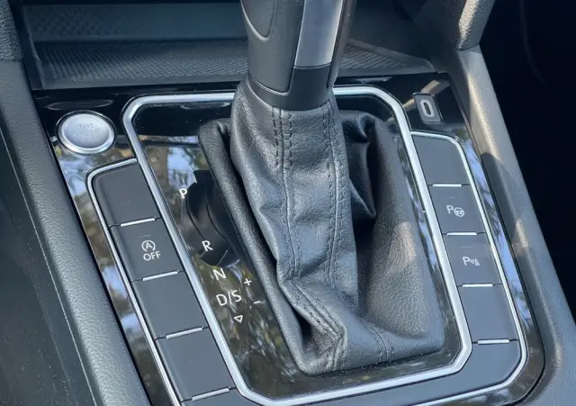 VOLKSWAGEN Passat 2.0 TSI Business DSG