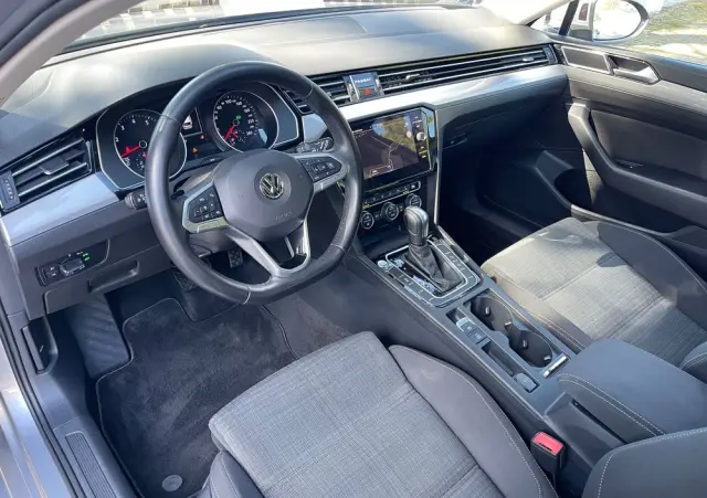 VOLKSWAGEN Passat 2.0 TSI Business DSG