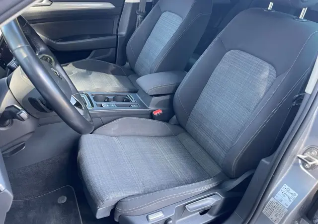 VOLKSWAGEN Passat 2.0 TSI Business DSG