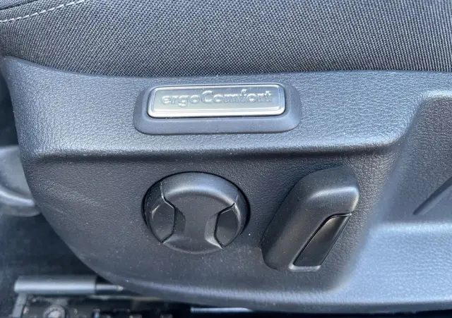 VOLKSWAGEN Passat 2.0 TSI Business DSG
